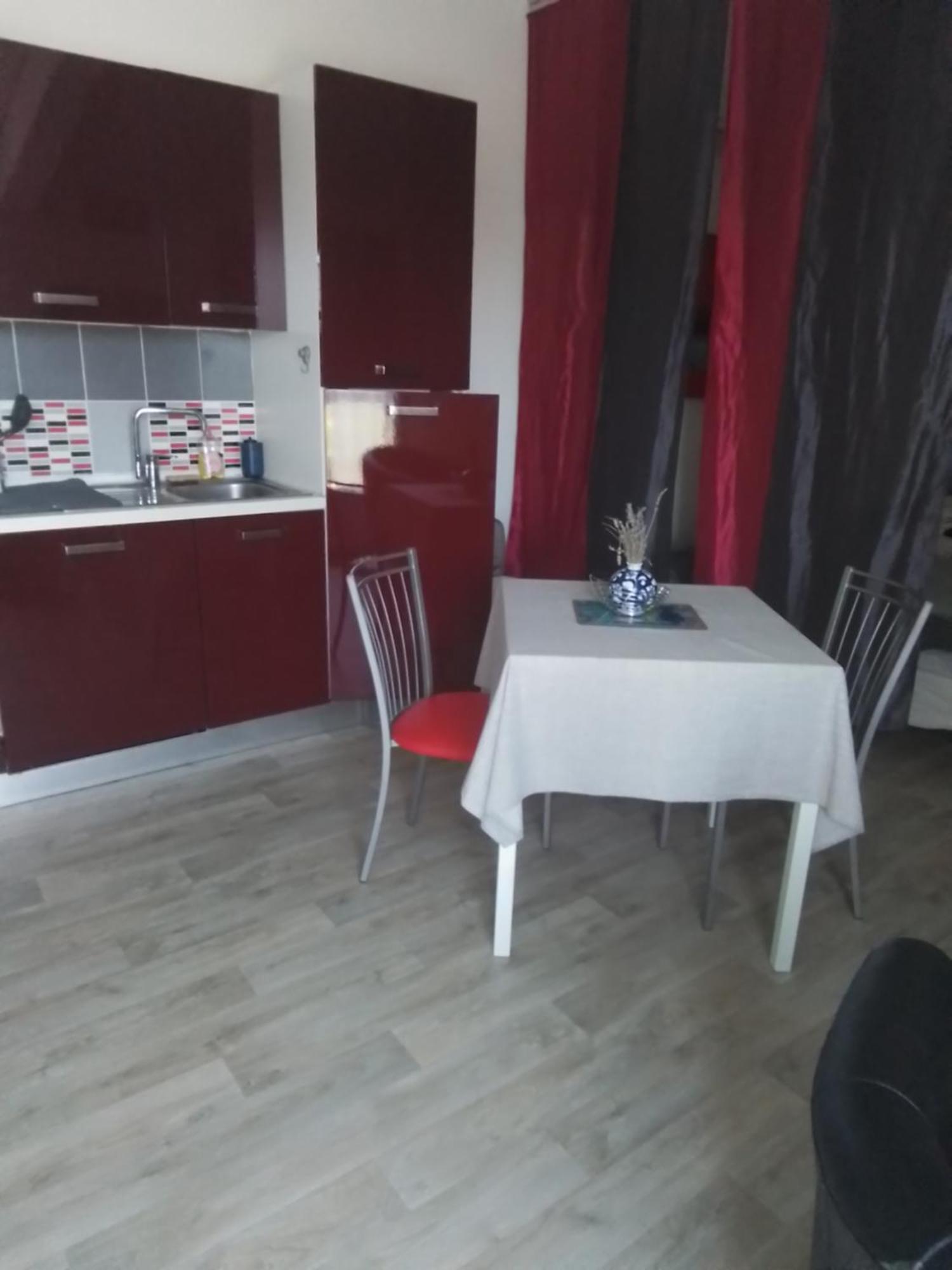 Tiny House Independante Climatisee Moules Экстерьер фото